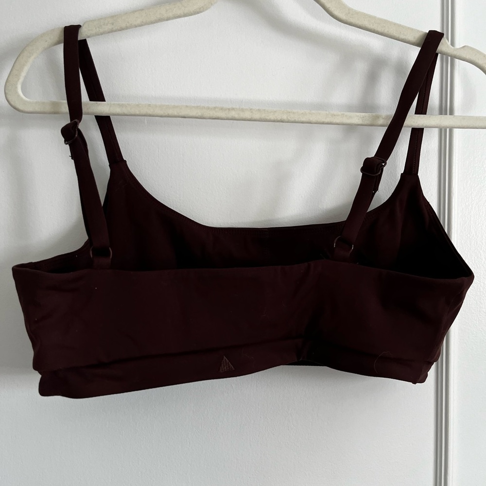 Balance sports bra